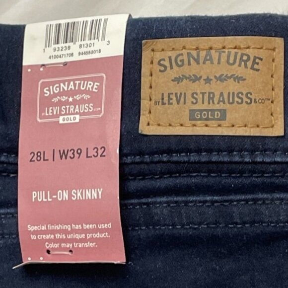 Signature by Levi Strauss Gold Women's Pull On Skinny Jeans Stretch 28L W39 L32 - Picture 9 of 11